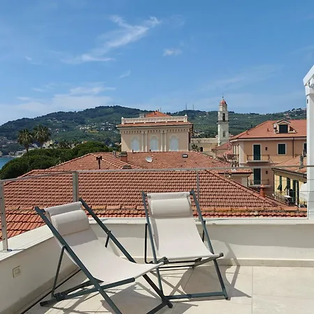 Deluxe La Terrazza Sul Mare Diano Marina