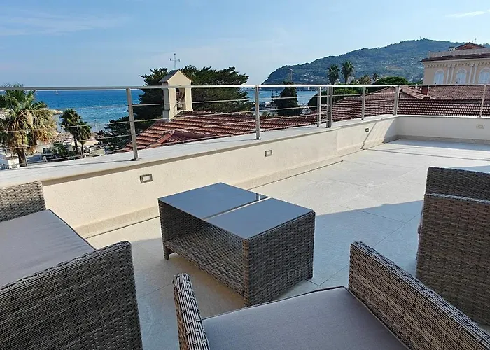 Deluxe La Terrazza Sul Mare Apartman Diano Marina