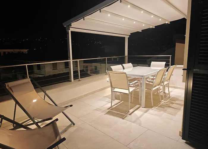 Deluxe La Terrazza Sul Mare Apartman Diano Marina