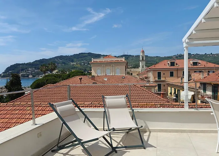 Deluxe La Terrazza Sul Mare Diano Marina